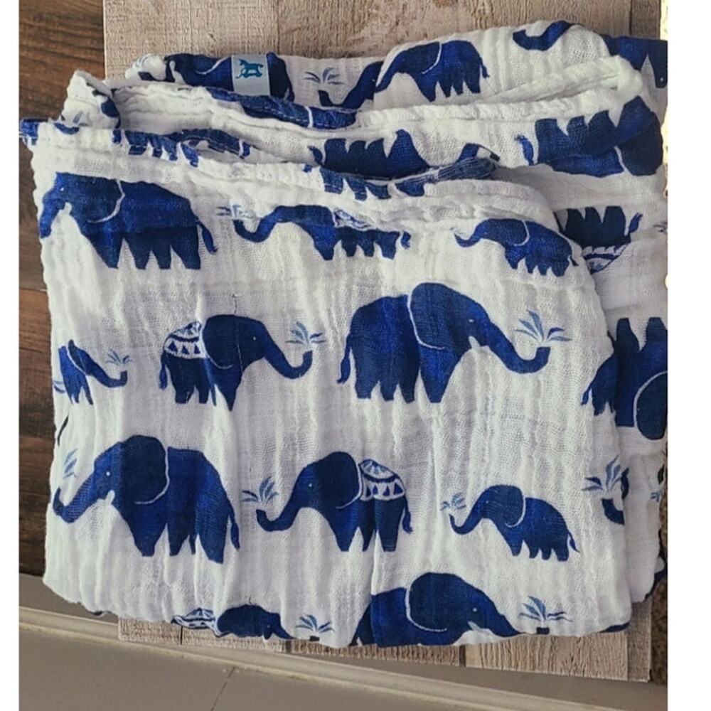 Little Unicorn 100% Cotton Muslin Navy Blue Elephant Print Baby Swaddle Blanket - Picture 4 of 4